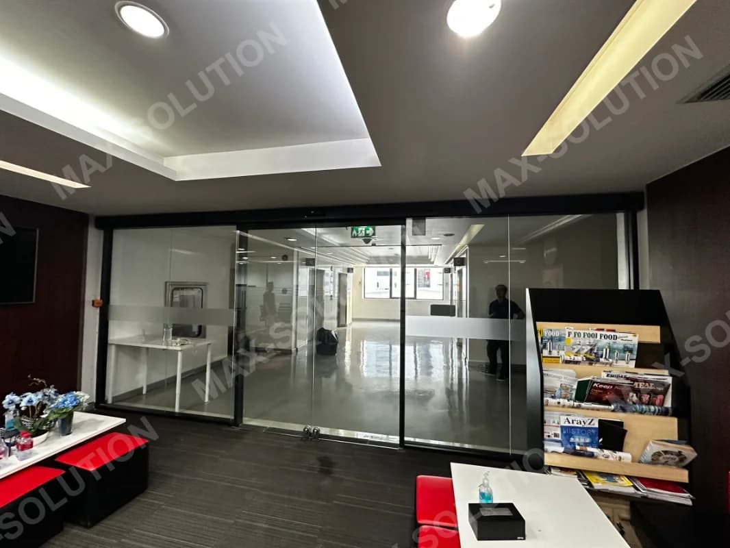 ผลงานติดตั้ง ประตูสไลด์อัตโนมัติ DORMAKABA บจก.มาเยคาว่า กรุงเทพฯ | MAX-SOLUTION (รูปที่ 2)